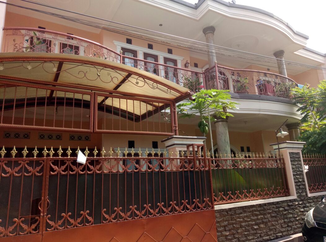 RUMAH MURAH MEGAH 2LANTAI DI MARGAHAYU PERMAI BANDUNG