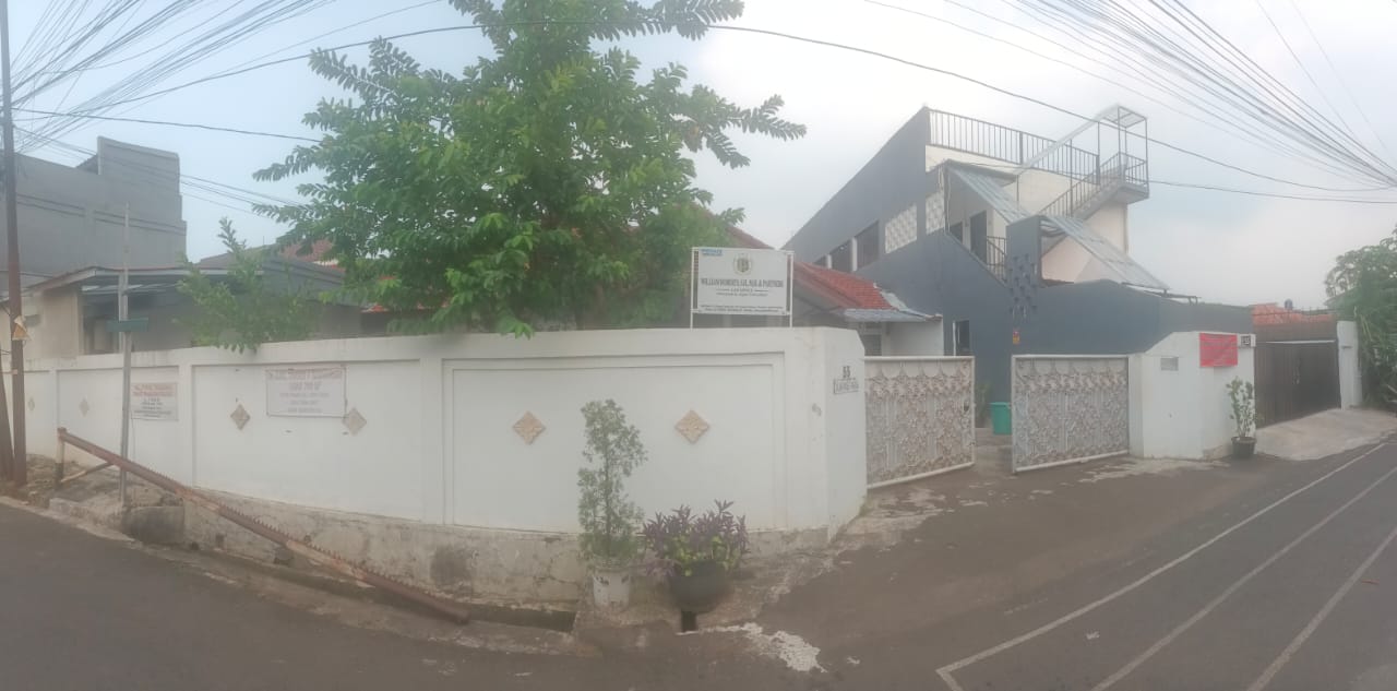 Rumah Luas Strategis di Cilandak dengan 14 kamar kosan