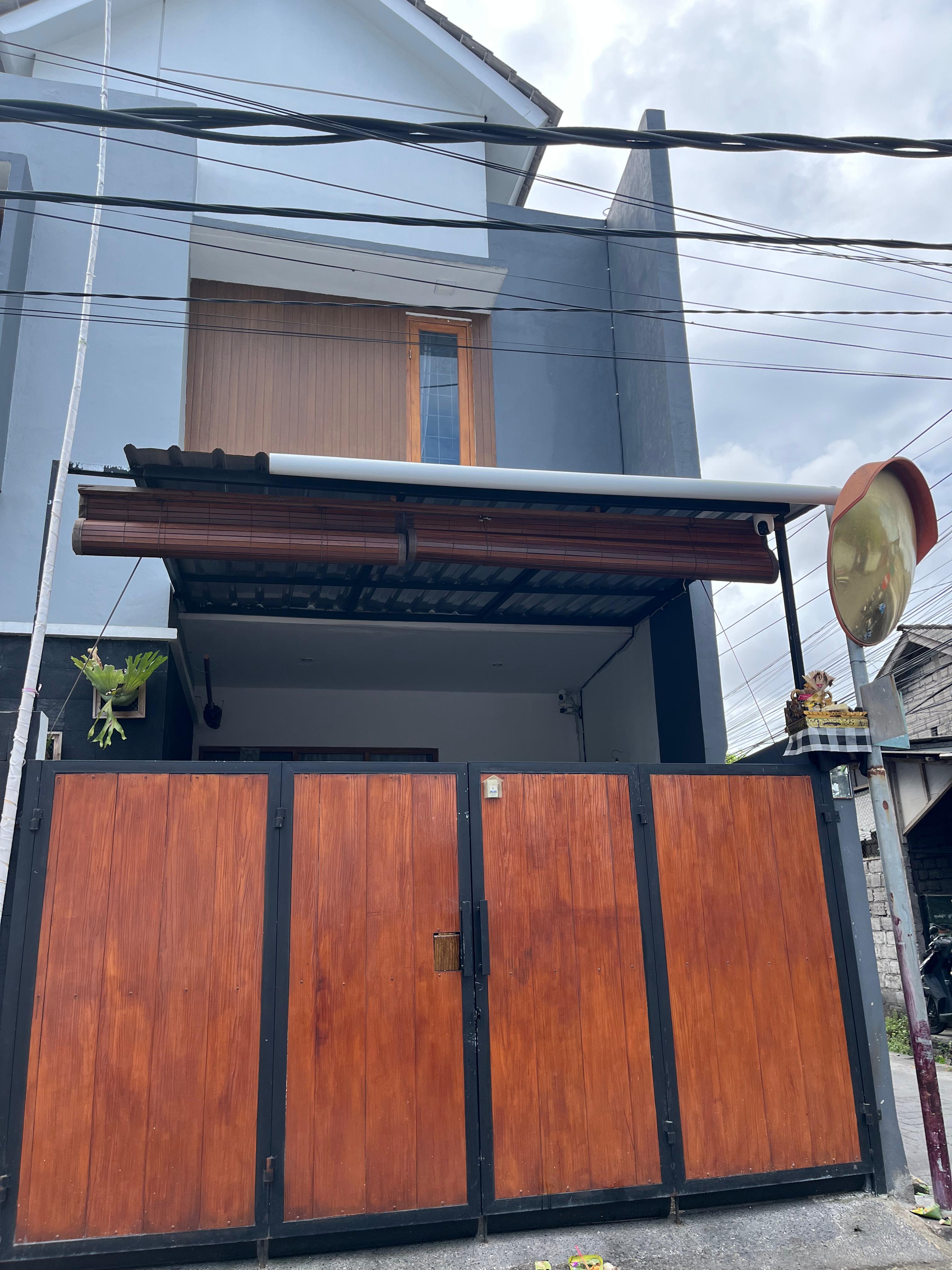 Rumah Minimalis Siap Huni 3KT - Lokasi Strategis Denpasar Barat