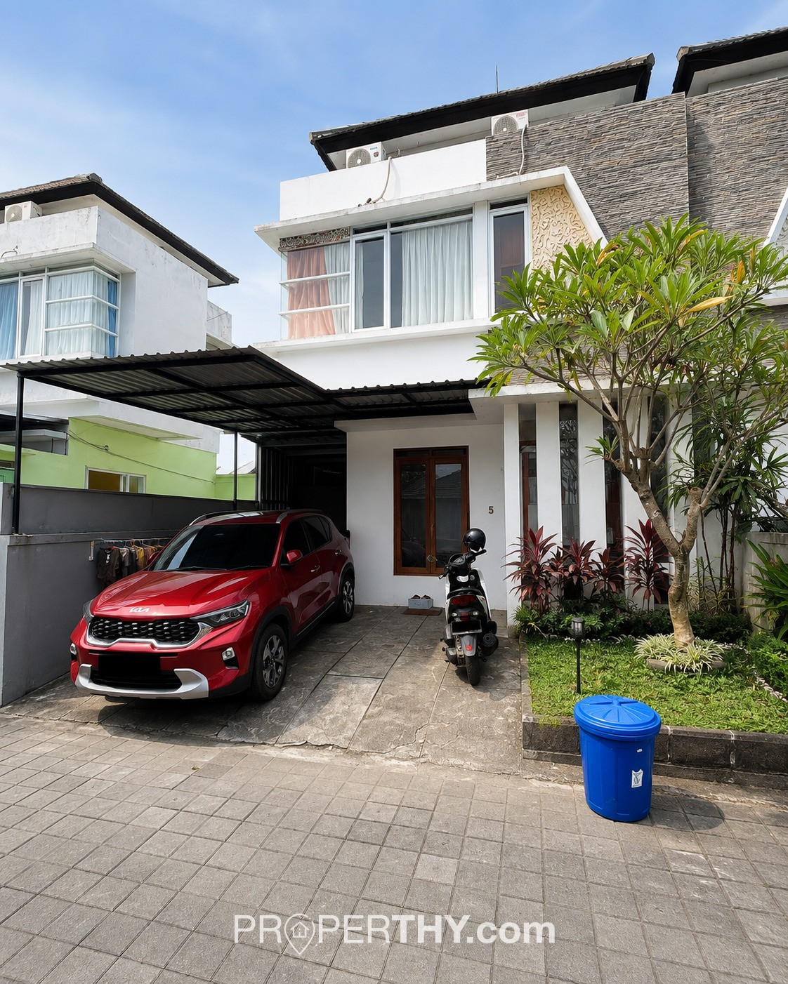 Dijual Rumah 2 Lantai dengan 3 Kamar Tidur di Perumahan One Gate System dan Legalitas Lengkap. Cuma 10 Menit ke Canggu dan 15 Menit ke Tiara Gatsu