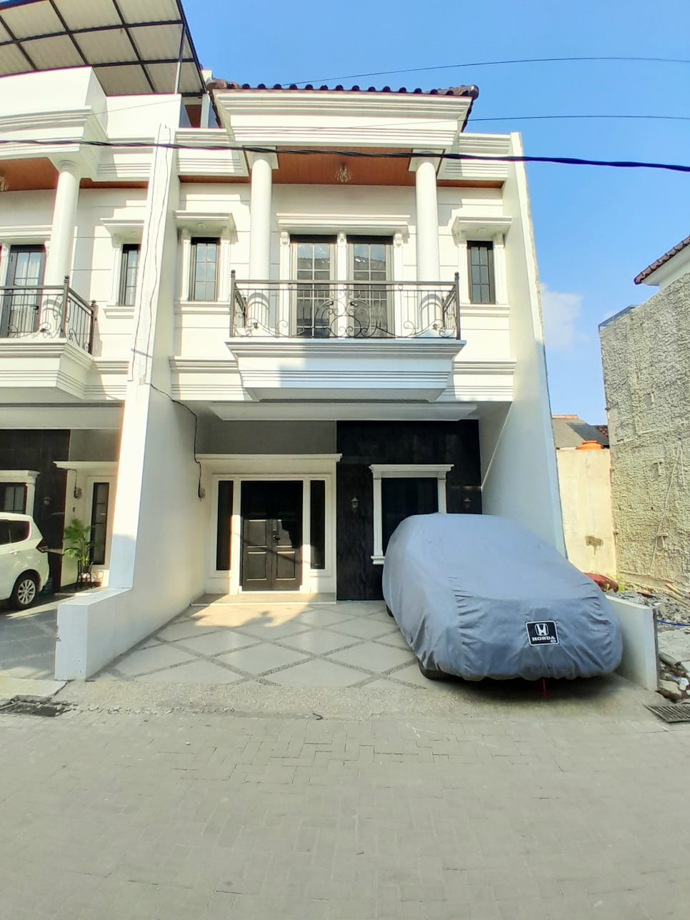 Hunian Nyaman One Gate Sistem di Tanjung Barat Jagakarsa