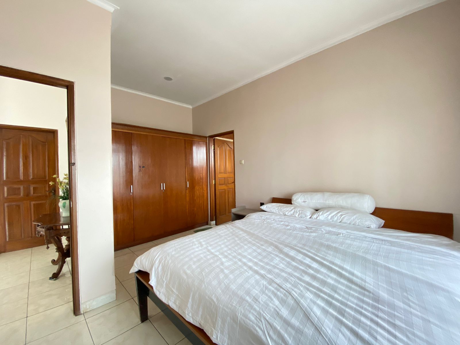 Disewa Rumah Bagus Siap Huni 3 KT Furnished di Dago Bandung