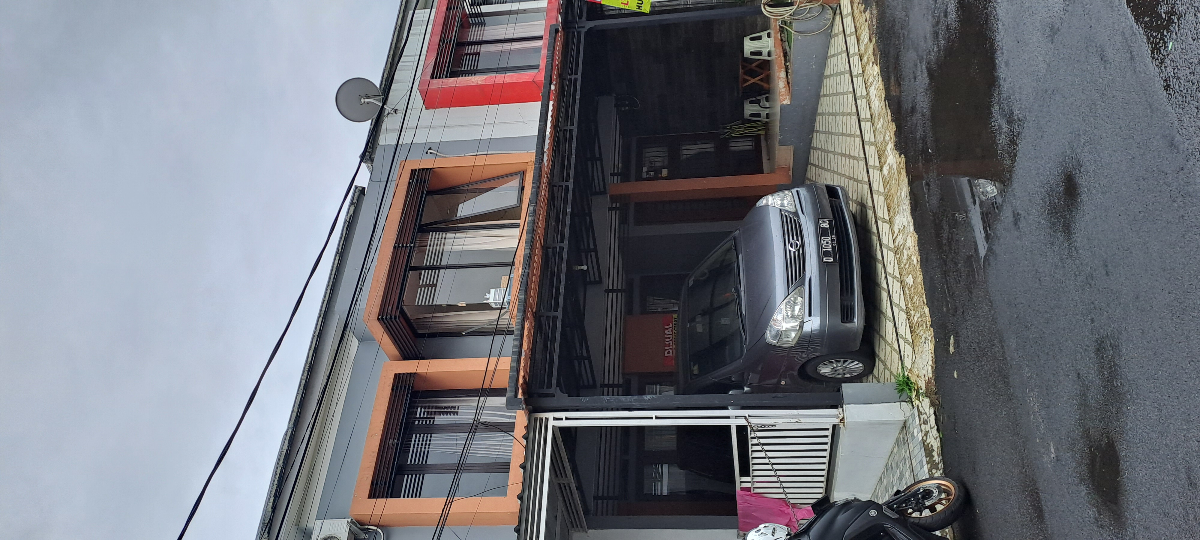 Rumah minimalis siap huni di Kawaluyaan Buah Batu