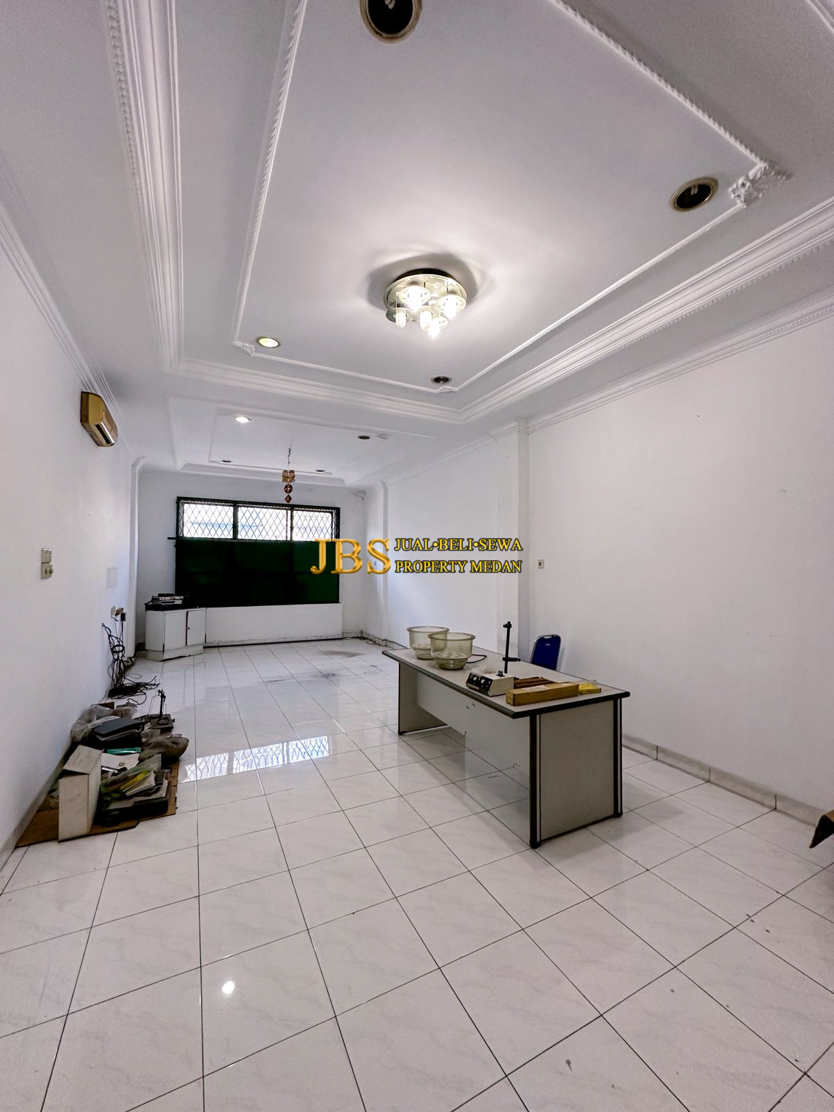 Ruko 4 Tingkat Dijual di Komplek Multatuli Indah Daerah Polonia - Katamso