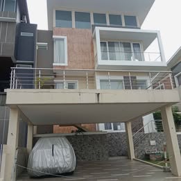 Rumah Mewah 2 Lantai Di Kawasan Ternama Semarang Barat Manyaran Bukit Wahid