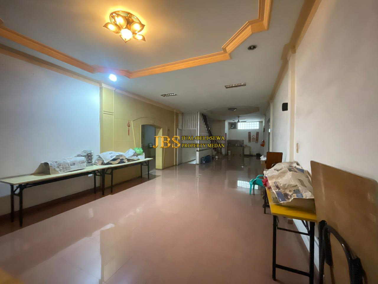 Disewakan Ruko Gandeng 3 di Jalan Yose Rizal Simp Jl. Wushu - Medan