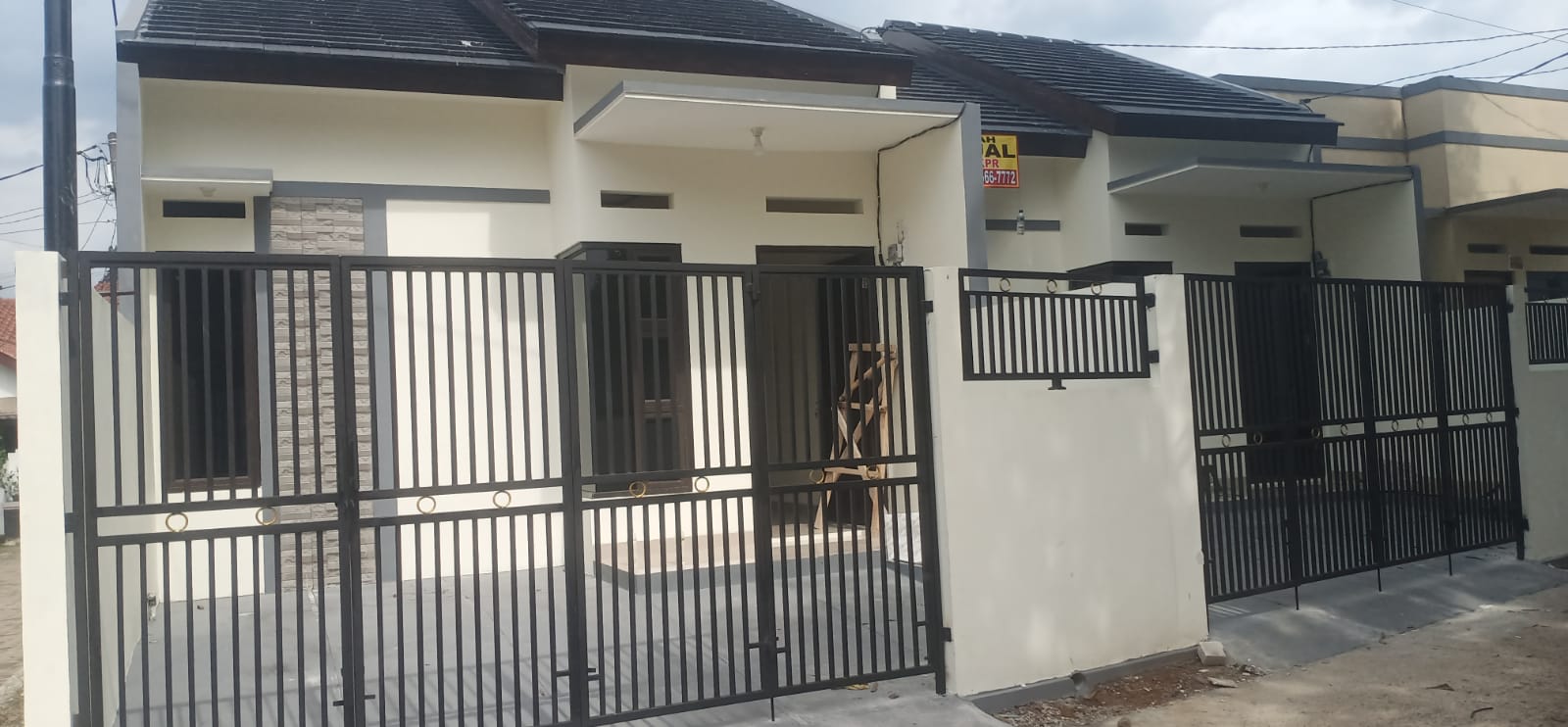 Rumah minimalis dalam komplek di Jatimulya Depok