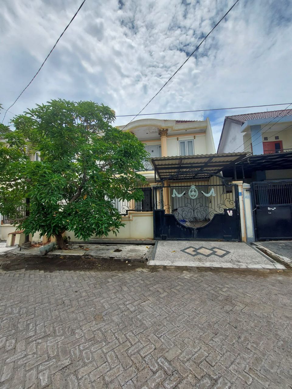 RUMAH WIGUNA TIMUR REGENCY 