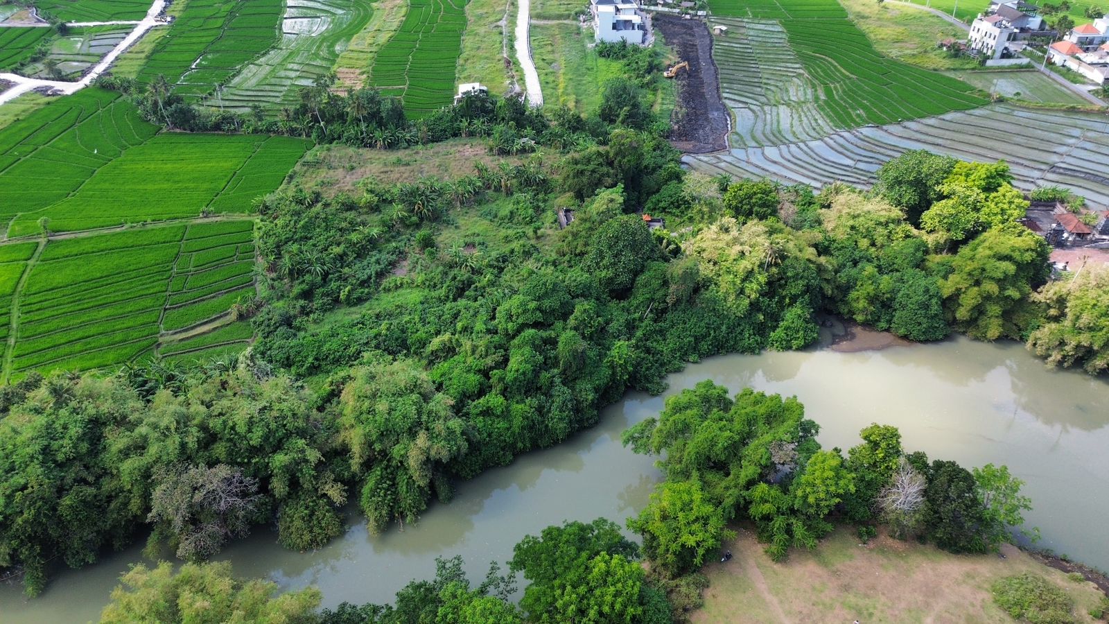 Tanah Premium Strategis Dekat Pantai Seseh 