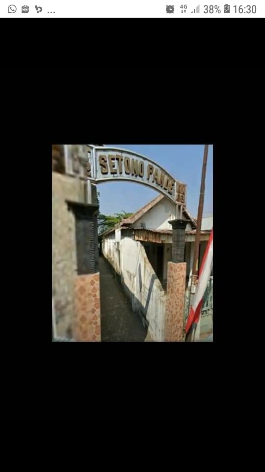 Dijual cepat 2 Rumah jadi satu belakang radio stasion radio wijangsongko deket pasar setonobethek kediri Jawa timur 